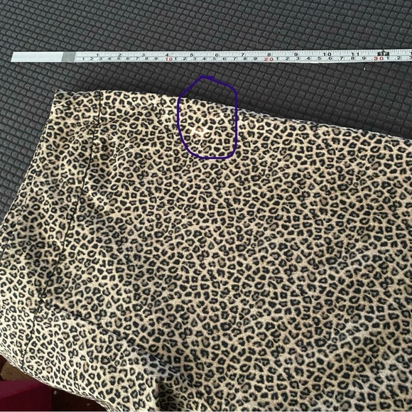 Leopard print ankle length trousers - Picture 7 of 7
